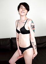 Autumn Rain is tall and has amazing curves. Her bottom half is much thicker than her top half, but she still has amazing natural boobs